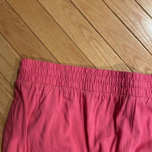 Torrid pink Flowy pants 🌸 - Picture 6 of 6